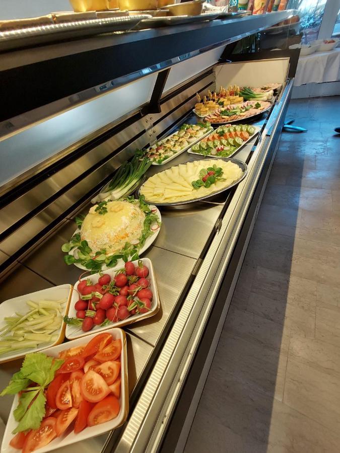 Hotel Minerva เมดูลิน ภายนอก รูปภาพ